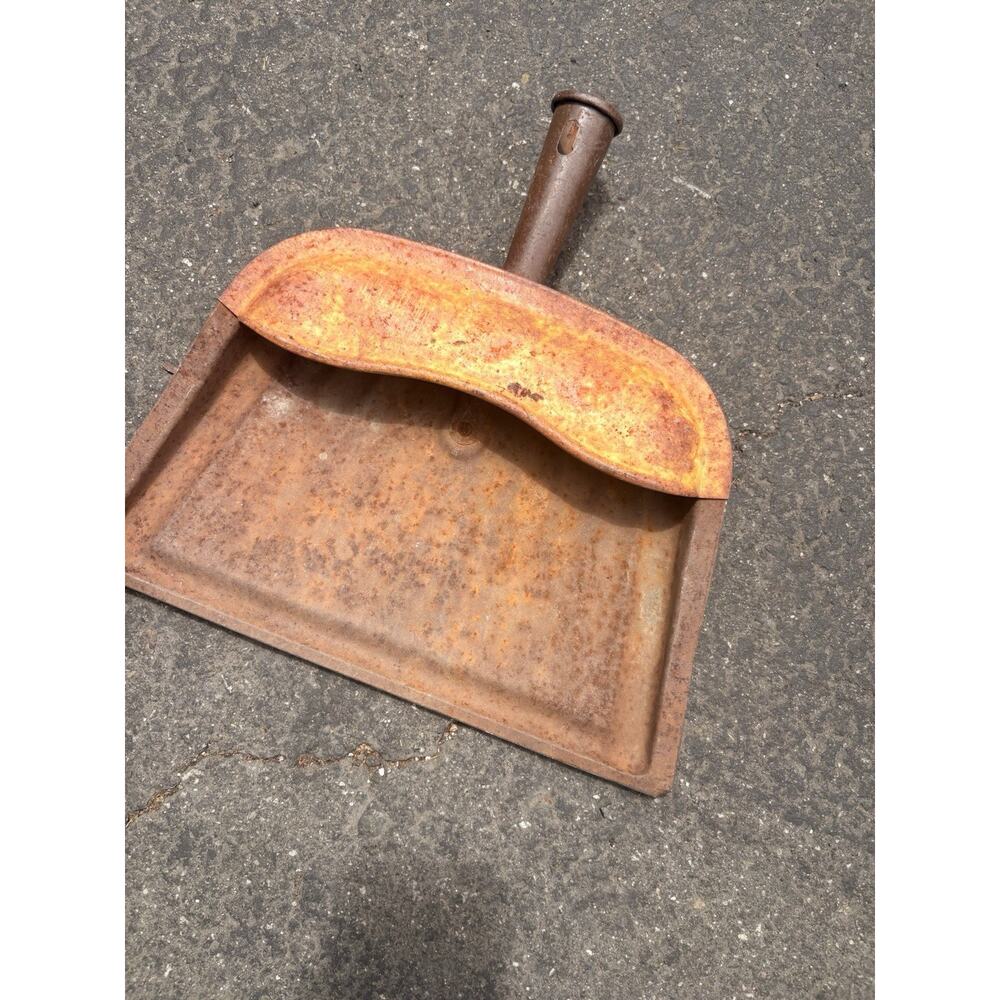 Vintage Rustic Copper Color Metal Dust Pan Dustpan USA